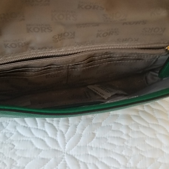 MICHAEL KORS green bag - Picture 3 of 5